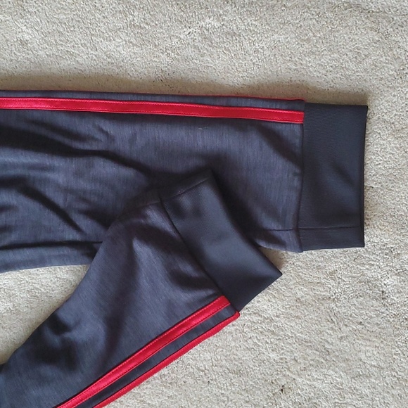 Boys Adidas joggers size L (14/16) - Picture 5 of 5